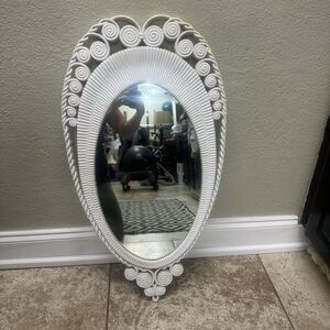 Vintage BURWOOD SYROCO WHITE Oval WICKER RATTAN MIRROR HOMCO HOME INTERIORS